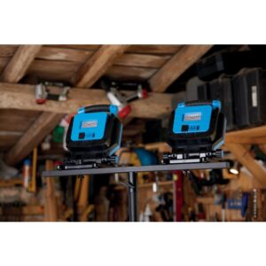 Photo d&rsquo;ambiance – Projecteur LED – Erös – Dhome- 30 W – 3000 lumens – 5000 K – IP54 – Rechargeable (alt)